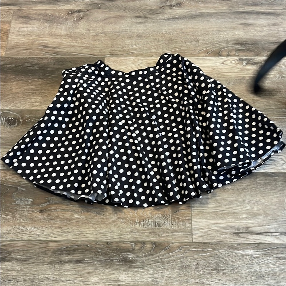 Black and White Mini Skater Skirt with Pleated High-Low Hem